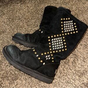 UGG Avondale Black Boots with Studded Design and Thick Rubber Sole